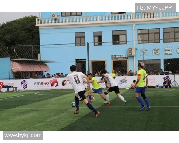 西安足球队在城市联赛中以71分高居榜首展现强大实力